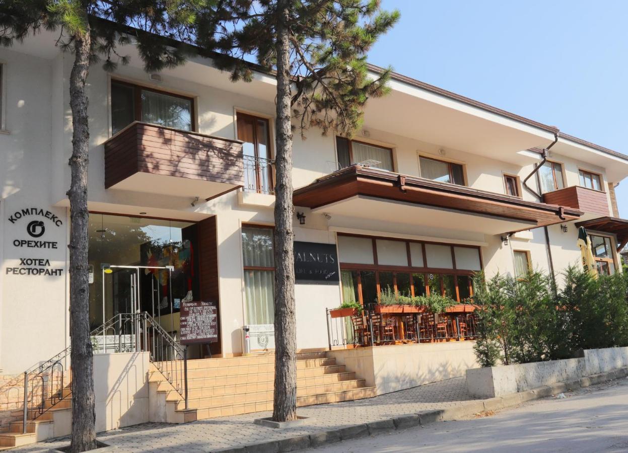 Hotel Orehite-G Dobrich Bagian luar foto