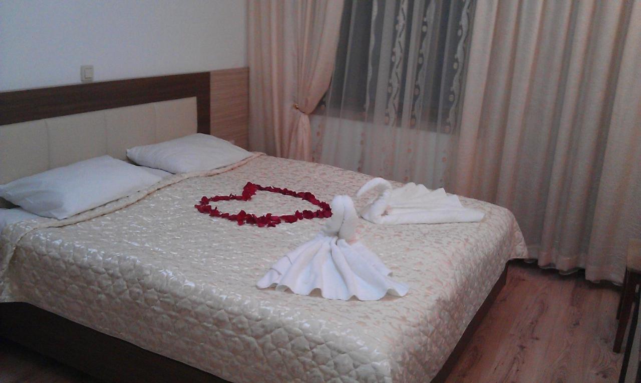 Hotel Orehite-G Dobrich Bagian luar foto