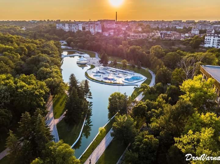 Hotel Orehite-G Dobrich Bagian luar foto